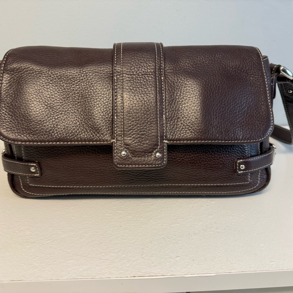 Tignanello Brown Pebbled Leather Shoulder Bag Crossbody Organizer Flap Purse EUC